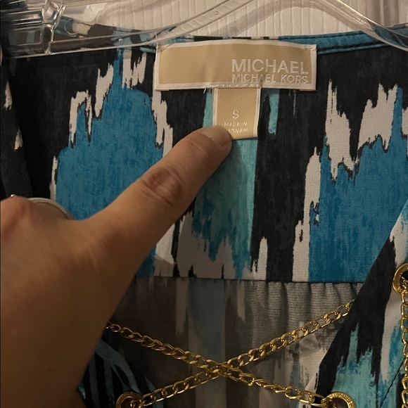 Michael Kors Turquoise and Black Dress with gold Chain Accents and details - Picture 2 of 6